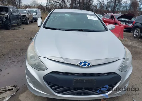 2013 Hyundai Sonata Hybrid z USA, uszkodzony, nr VIN KMHEC4A43DA088088